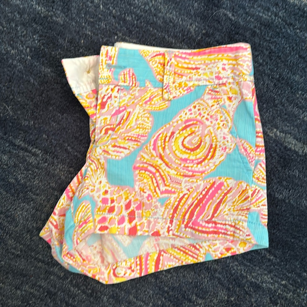 Lilly Pulitzer summer shorts - size 4